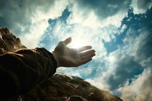 Servicio a la Comunidad: El Amor de Cristo en Acción